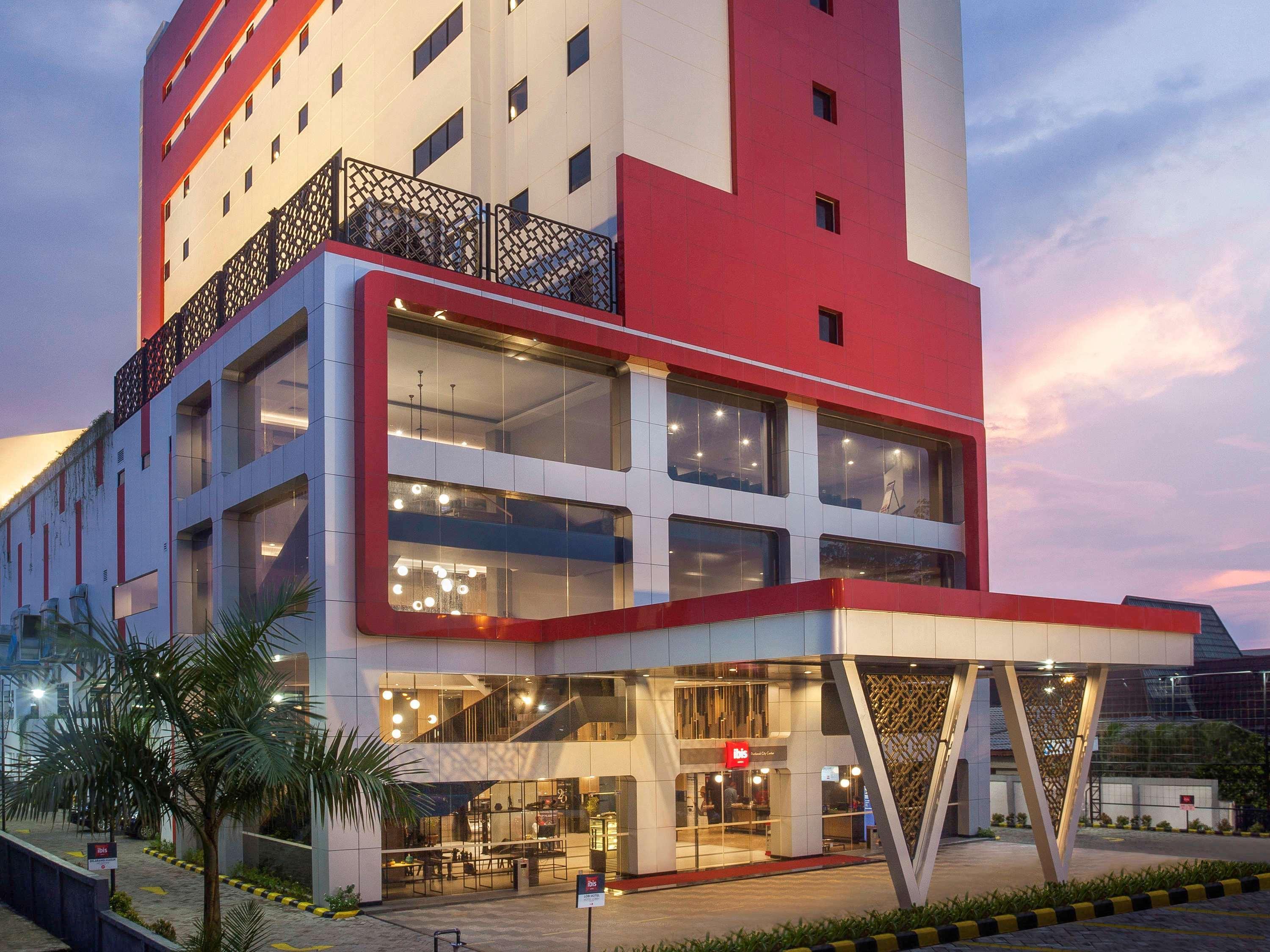 Ibis Pontianak City Center Dış mekan fotoğraf