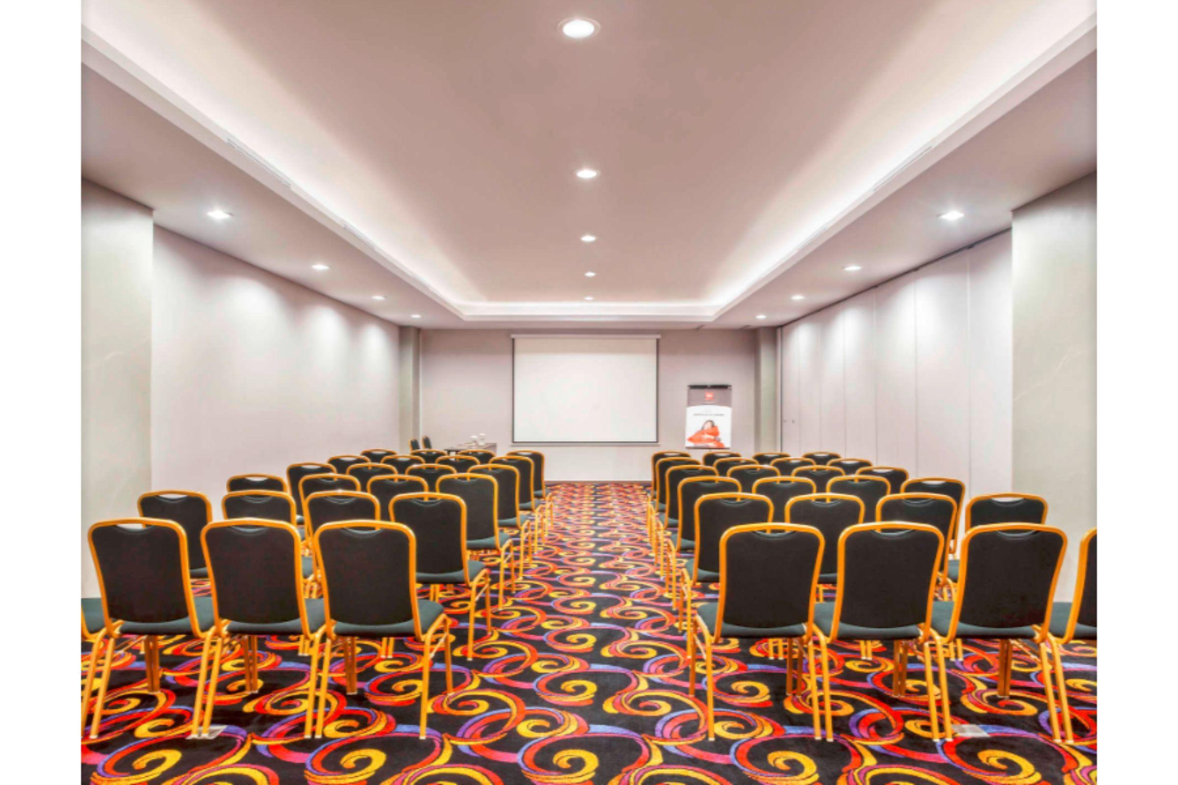 Ibis Pontianak City Center Dış mekan fotoğraf