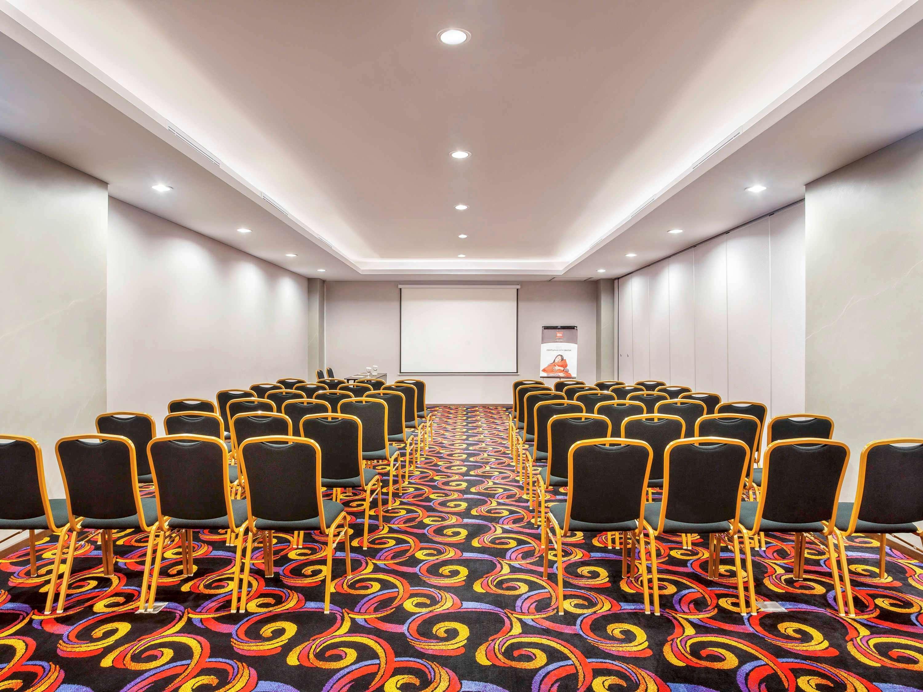 Ibis Pontianak City Center Dış mekan fotoğraf