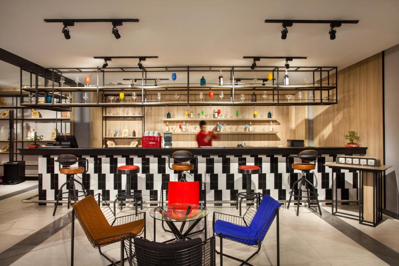 Ibis Pontianak City Center Dış mekan fotoğraf