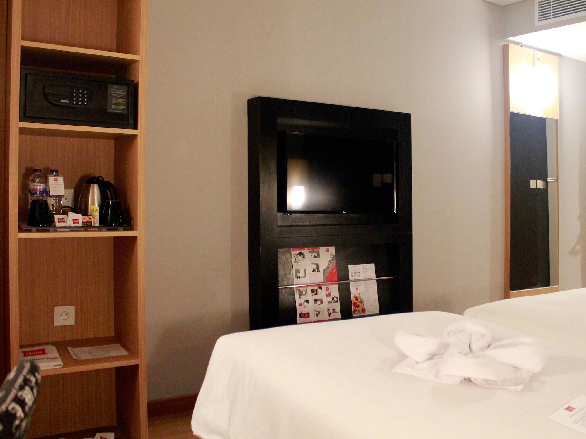 Ibis Pontianak City Center Dış mekan fotoğraf