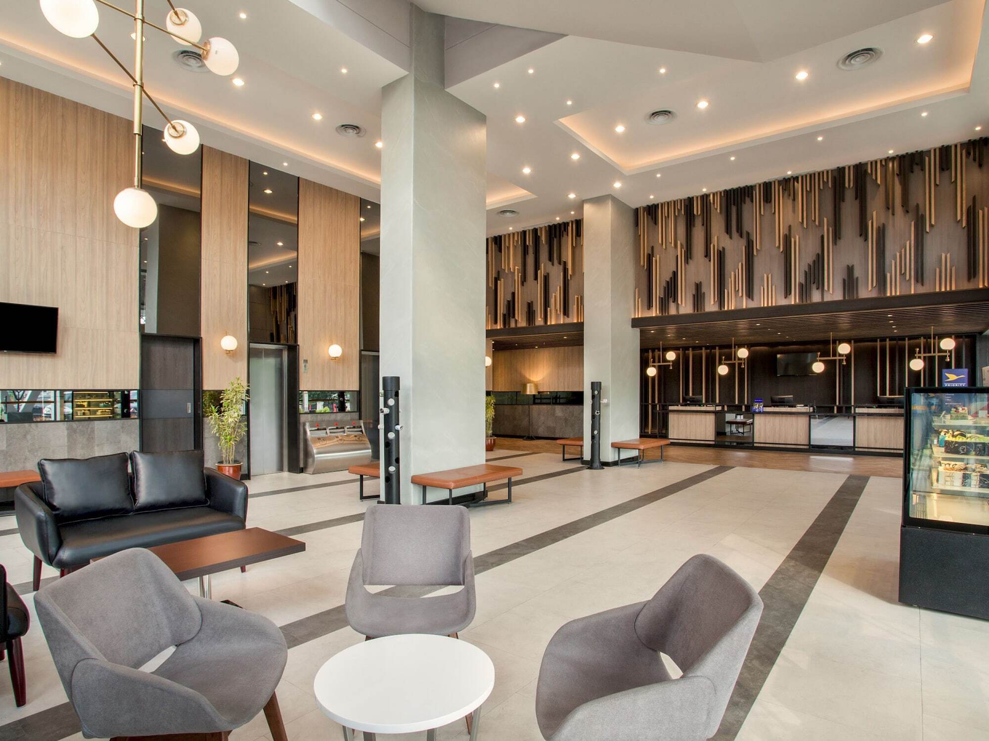 Ibis Pontianak City Center Dış mekan fotoğraf